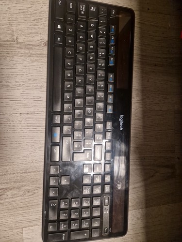 Logitech k750 solar powered - logitech,